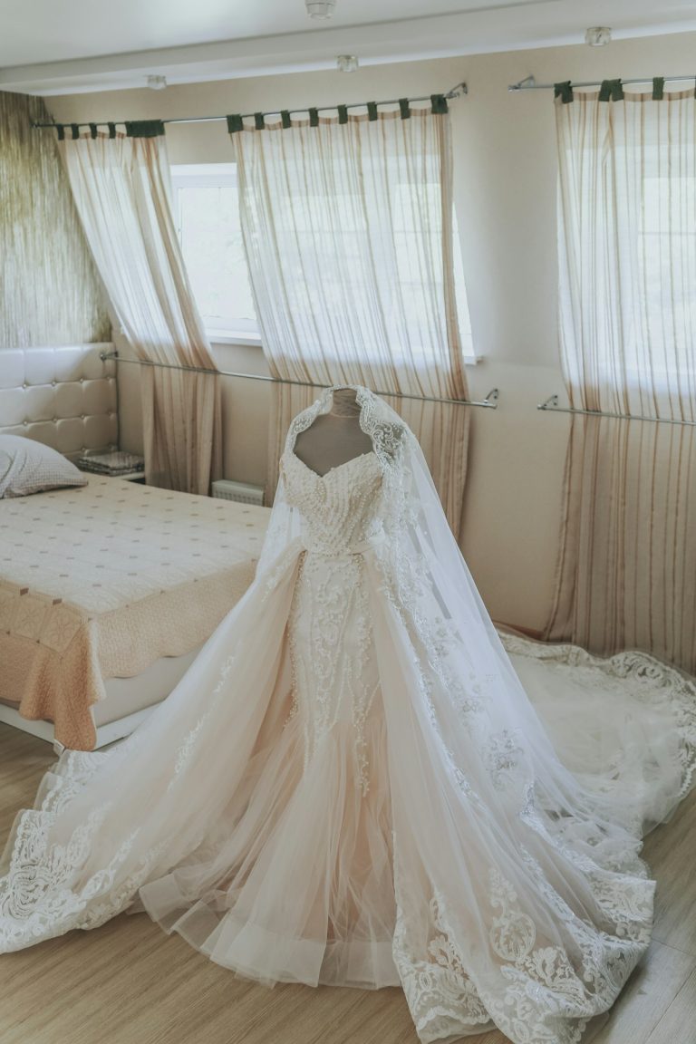 Bridal Gown Silhouette Guide: Finding Your Perfect Fit from A-Line to Minimalist Slip