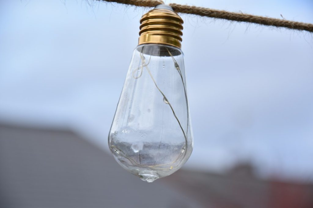Fairy Micro vs. Edison Bistro Bulb Overhead Canopy Warmth for Your 2026 Wedding