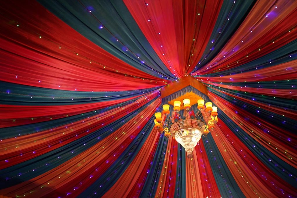 How to Drape Chiffon for Wedding Ceilings | Smooth 2026 Elegance